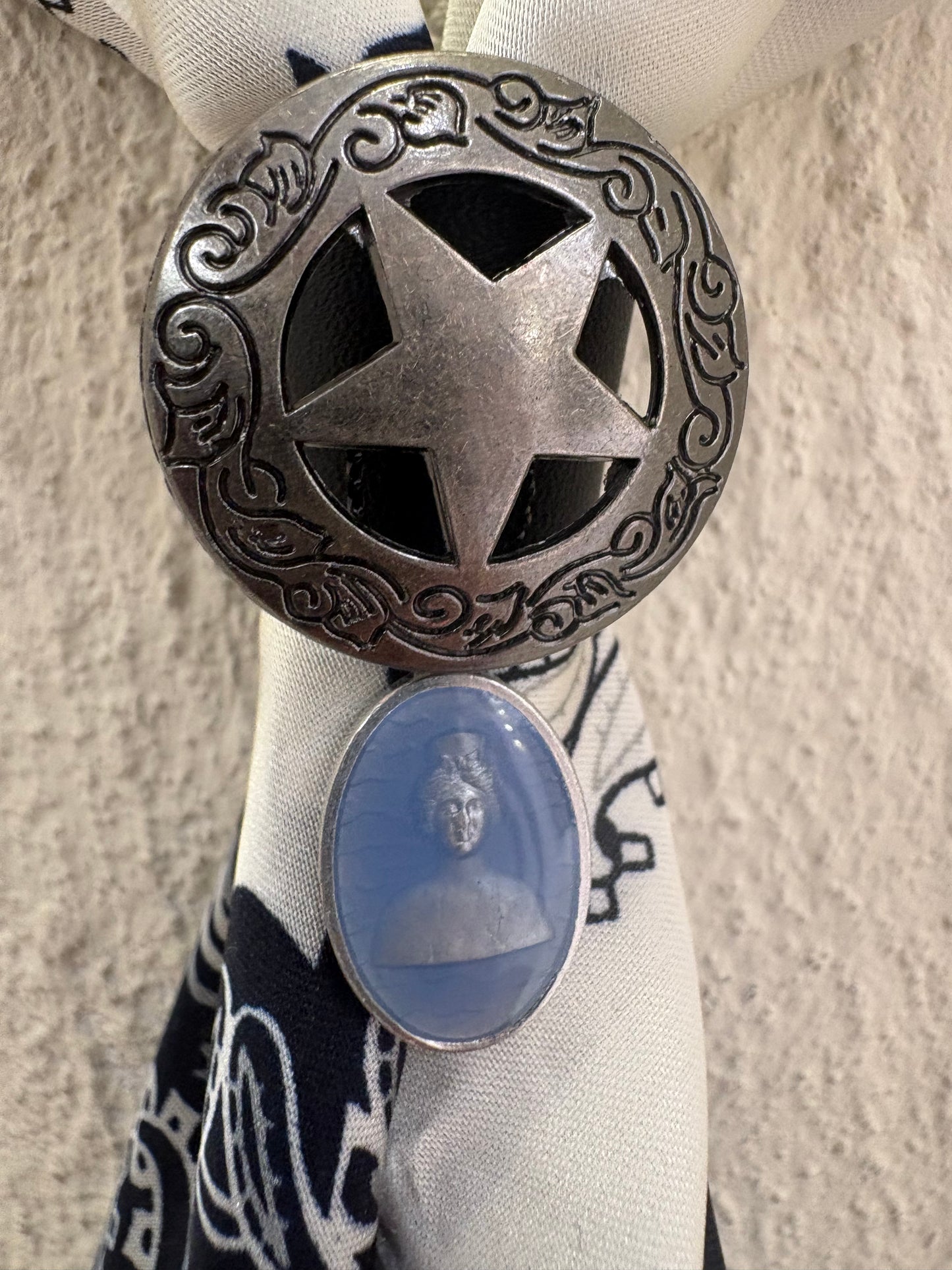 Tanit scarf