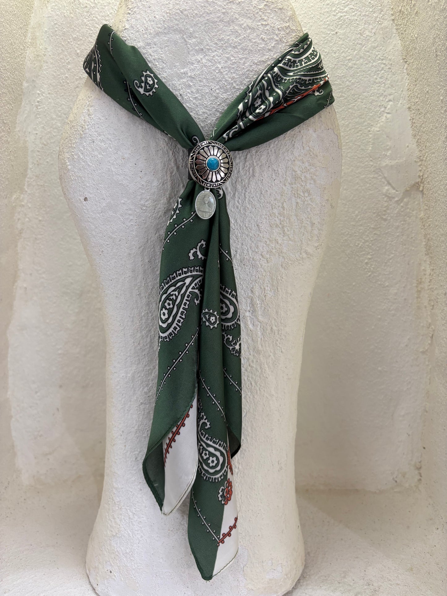 Tanit scarf