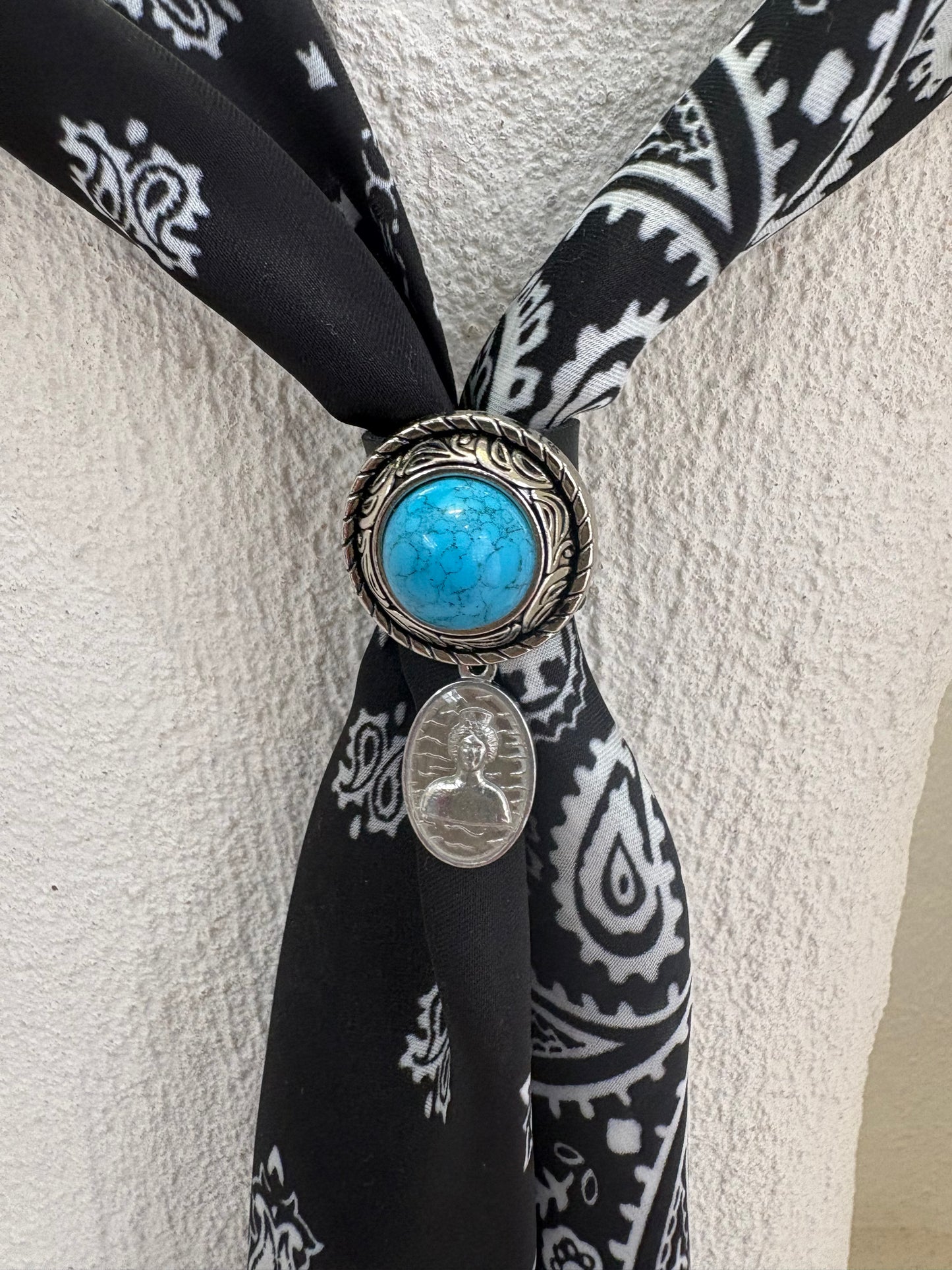 Tanit scarf